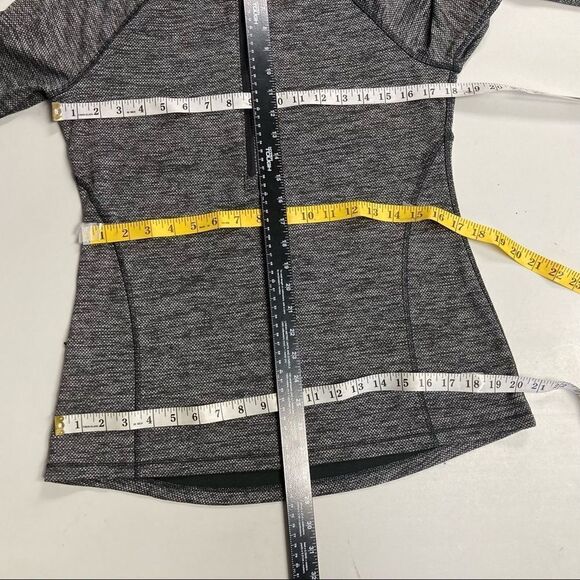 CHAMPION,Gray Women’s Long Sleeve Athletic Top,1/4 Front zip, , Pullover, Sz M - Picture 8 of 8